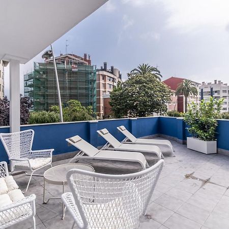 Villa Marta - Apartamentos Centricos Junto Al Mar Кастро-Урдиалес Екстериор снимка