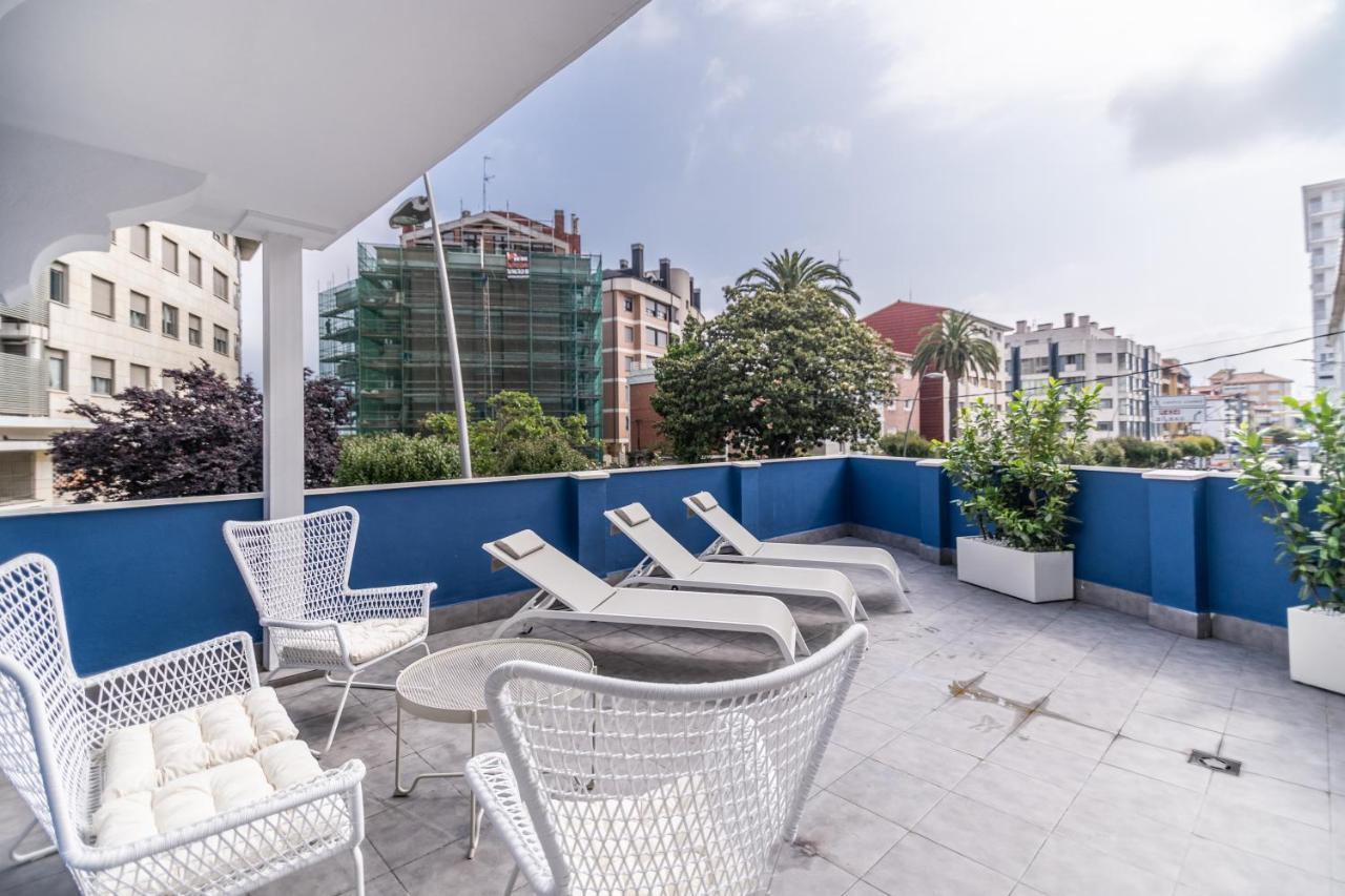 Villa Marta - Apartamentos Centricos Junto Al Mar Кастро-Урдиалес Екстериор снимка