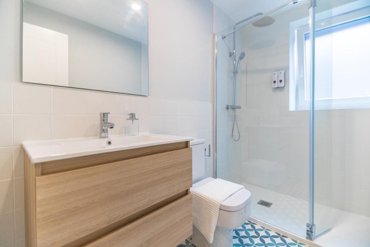 Villa Marta - Apartamentos Centricos Junto Al Mar Кастро-Урдиалес Екстериор снимка