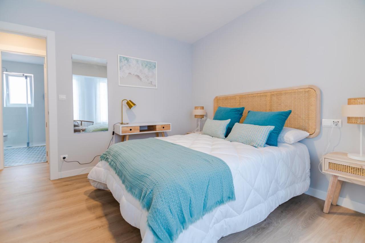 Villa Marta - Apartamentos Centricos Junto Al Mar Кастро-Урдиалес Екстериор снимка