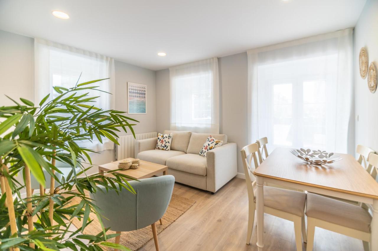 Villa Marta - Apartamentos Centricos Junto Al Mar Кастро-Урдиалес Екстериор снимка