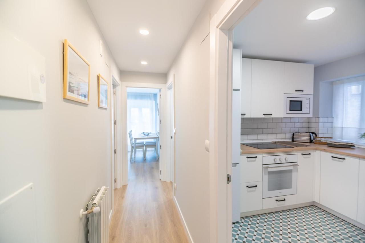 Villa Marta - Apartamentos Centricos Junto Al Mar Кастро-Урдиалес Екстериор снимка