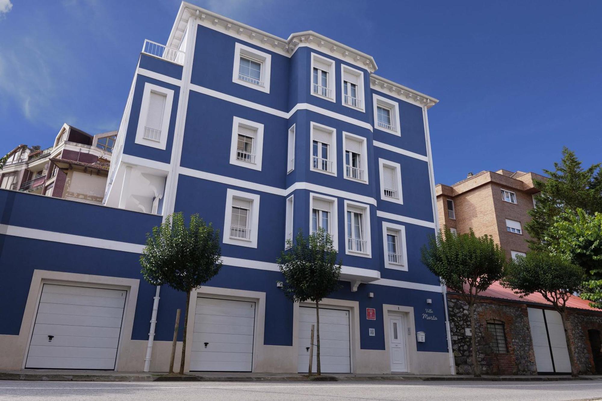 Villa Marta - Apartamentos Centricos Junto Al Mar Кастро-Урдиалес Екстериор снимка